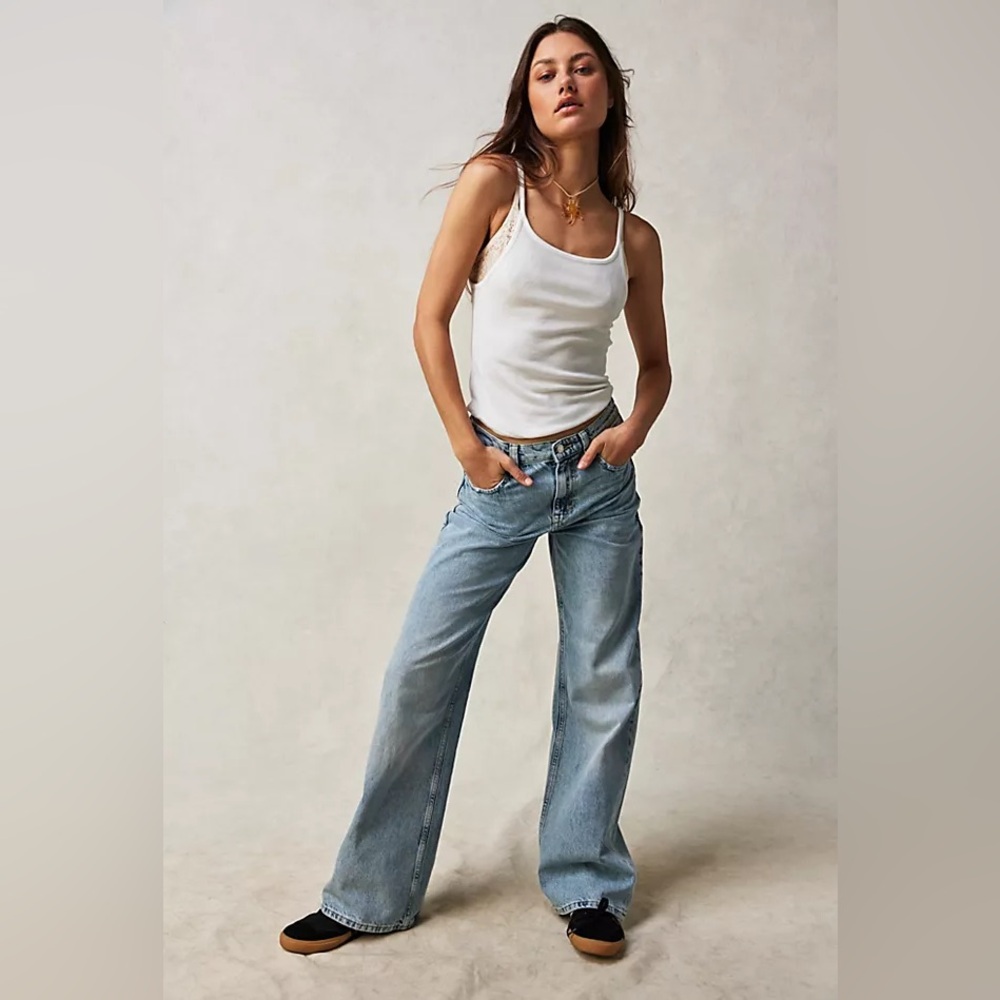 We The Free Tinsley Baggy High-Rise Jeans (free bird blue)